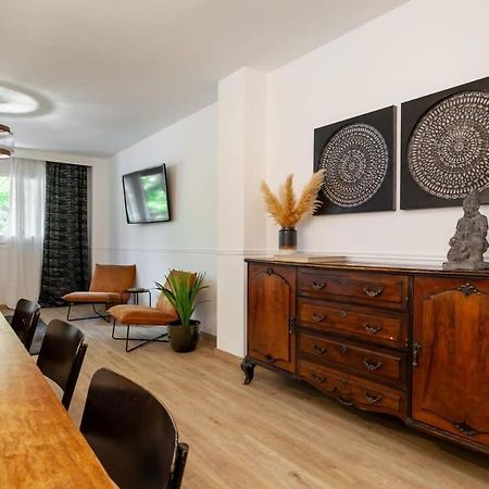 Exclusive Huge 4 Double Bedroom City Center Барселона Екстериор снимка